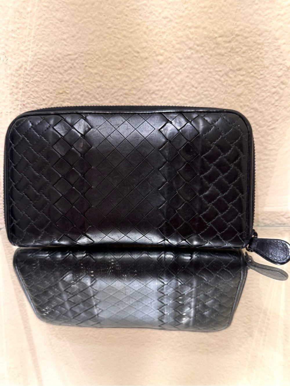 Bottega Veneta Black Intrecciato Zipper Wallet Great Condition w COA +Free-Bee